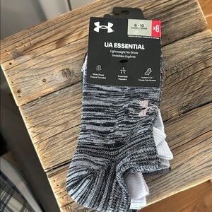 Under Armour  No Show Socks - 6 Pack